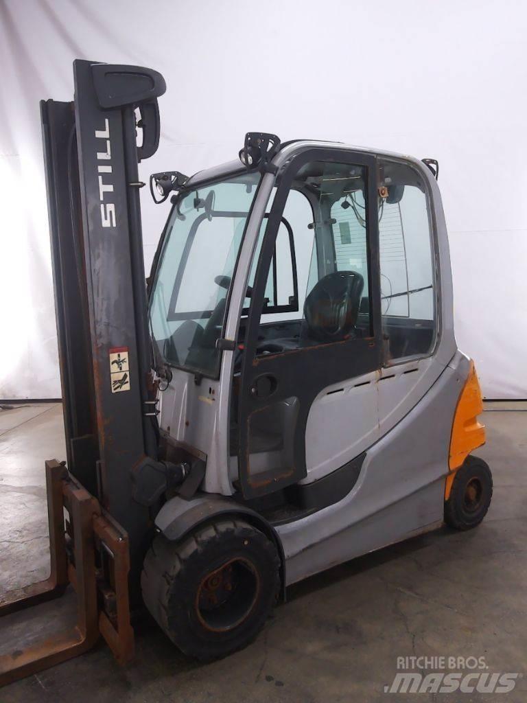 Still RX60-35 شاحنات ذات رافعات شوكية تعمل بالكهرباء
