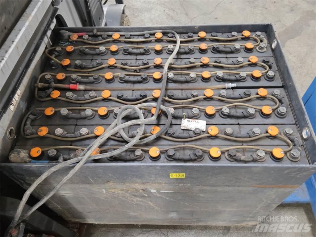 Still RX60-35 شاحنات ذات رافعات شوكية تعمل بالكهرباء