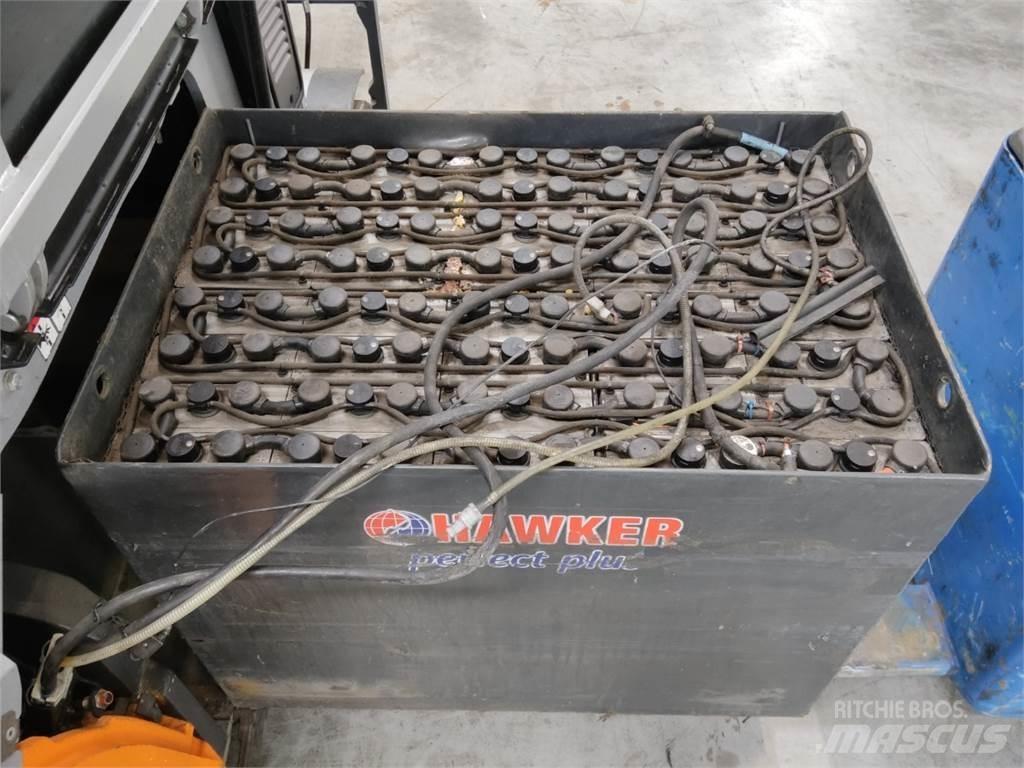Still RX60-35 شاحنات ذات رافعات شوكية تعمل بالكهرباء