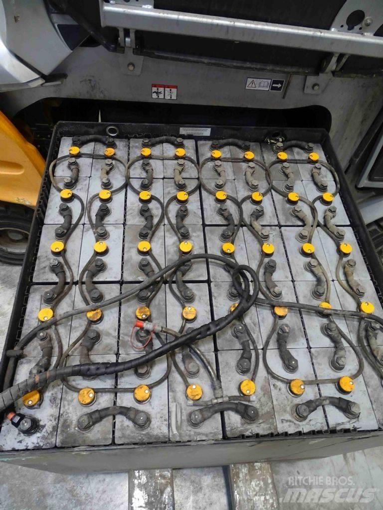 Still RX60-35/600 شاحنات ذات رافعات شوكية تعمل بالكهرباء