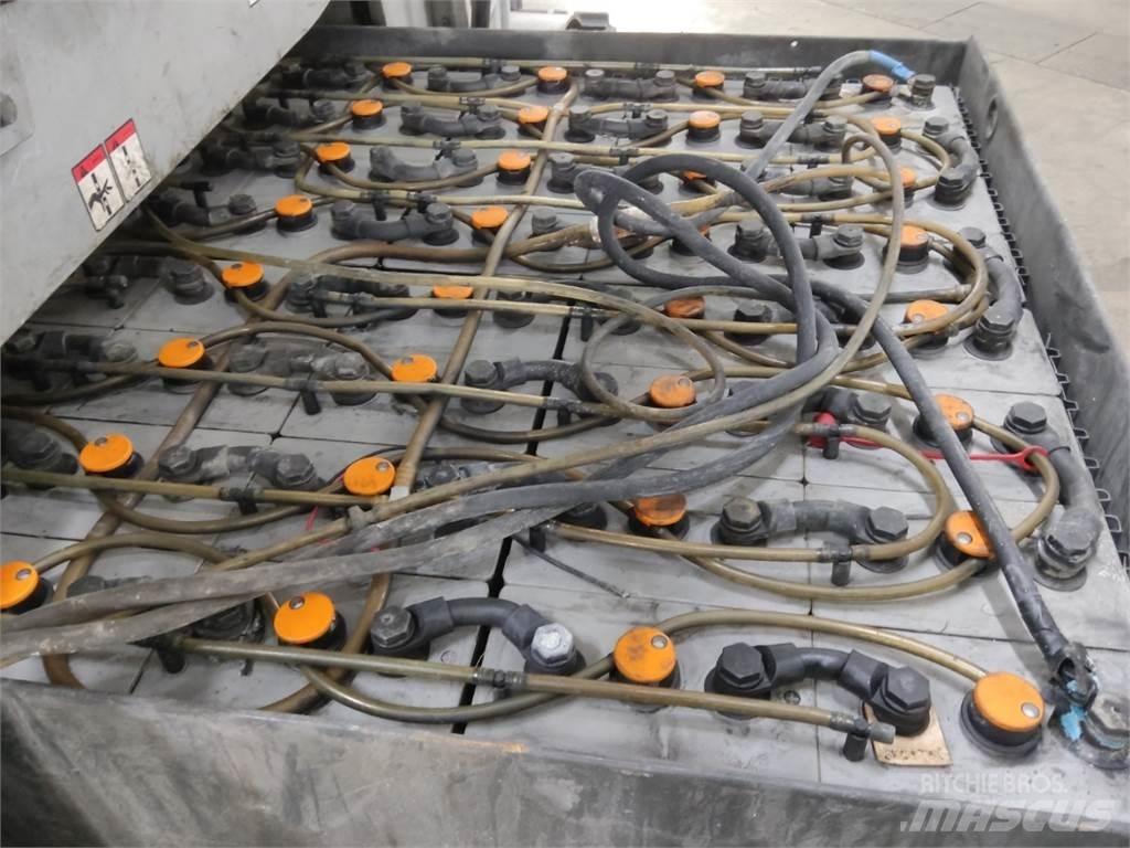 Still RX60-40 شاحنات ذات رافعات شوكية تعمل بالكهرباء