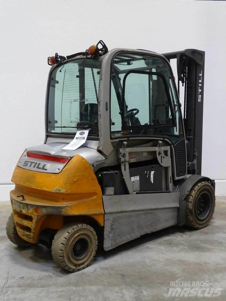 Still RX60-45 شاحنات ذات رافعات شوكية تعمل بالكهرباء