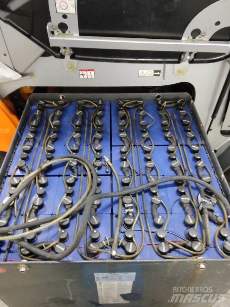Still RX60-45 شاحنات ذات رافعات شوكية تعمل بالكهرباء