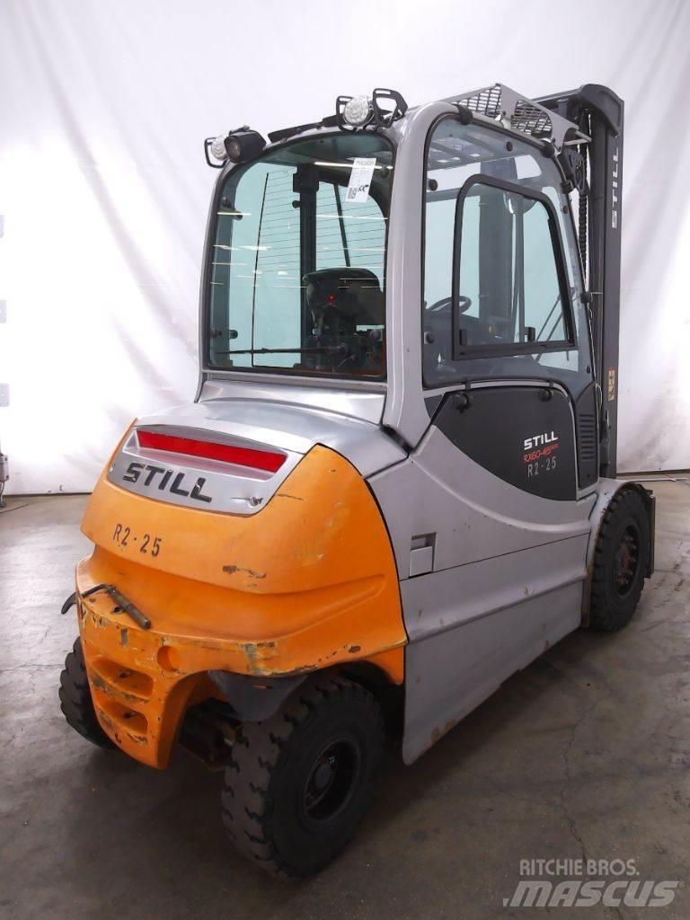 Still RX60-45/600 شاحنات ذات رافعات شوكية تعمل بالكهرباء