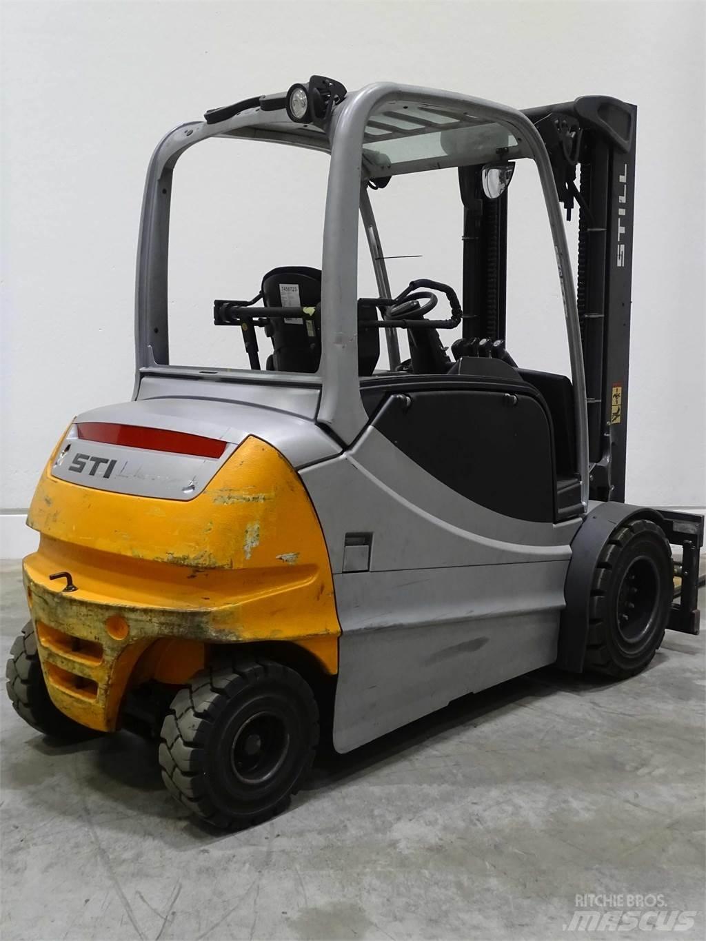 Still RX60-50 شاحنات ذات رافعات شوكية تعمل بالكهرباء