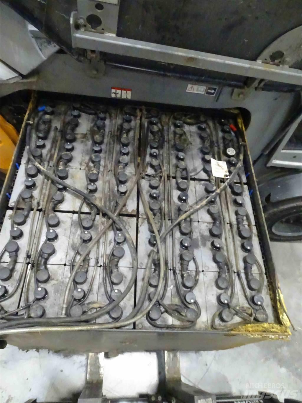 Still RX60-50/600 شاحنات ذات رافعات شوكية تعمل بالكهرباء