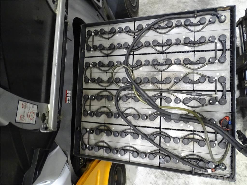 Still RX60-50/600 شاحنات ذات رافعات شوكية تعمل بالكهرباء