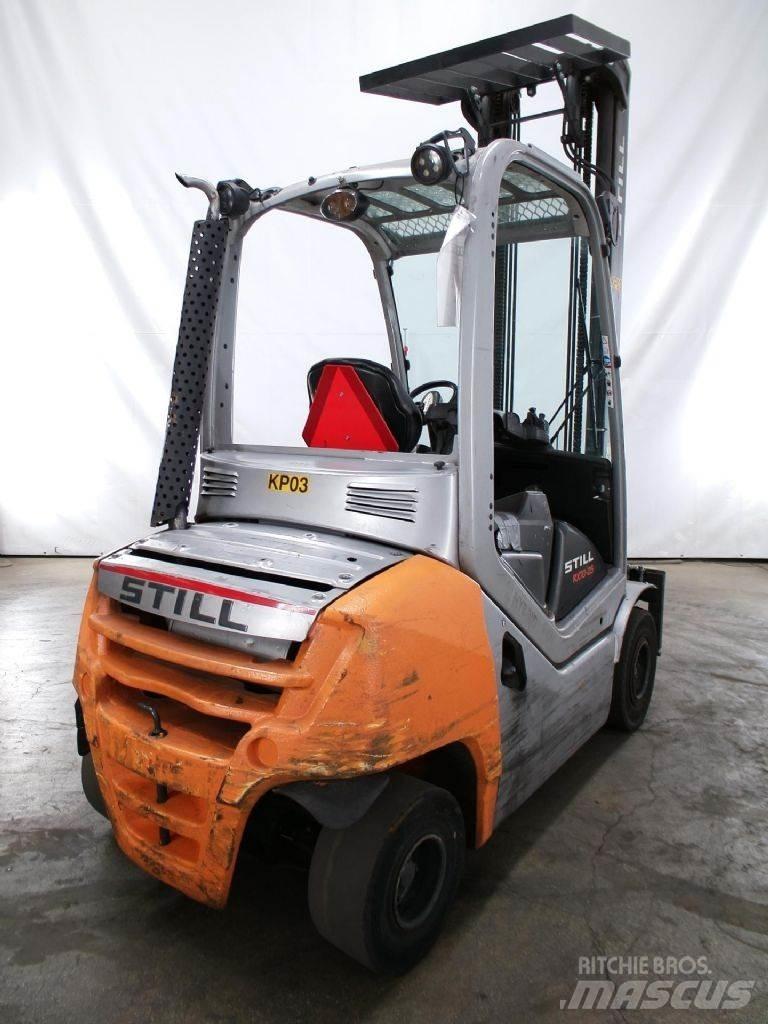 Still RX70-25 شاحنات الديزل