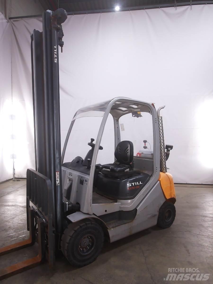 Still RX70-25T شاحنات LPG