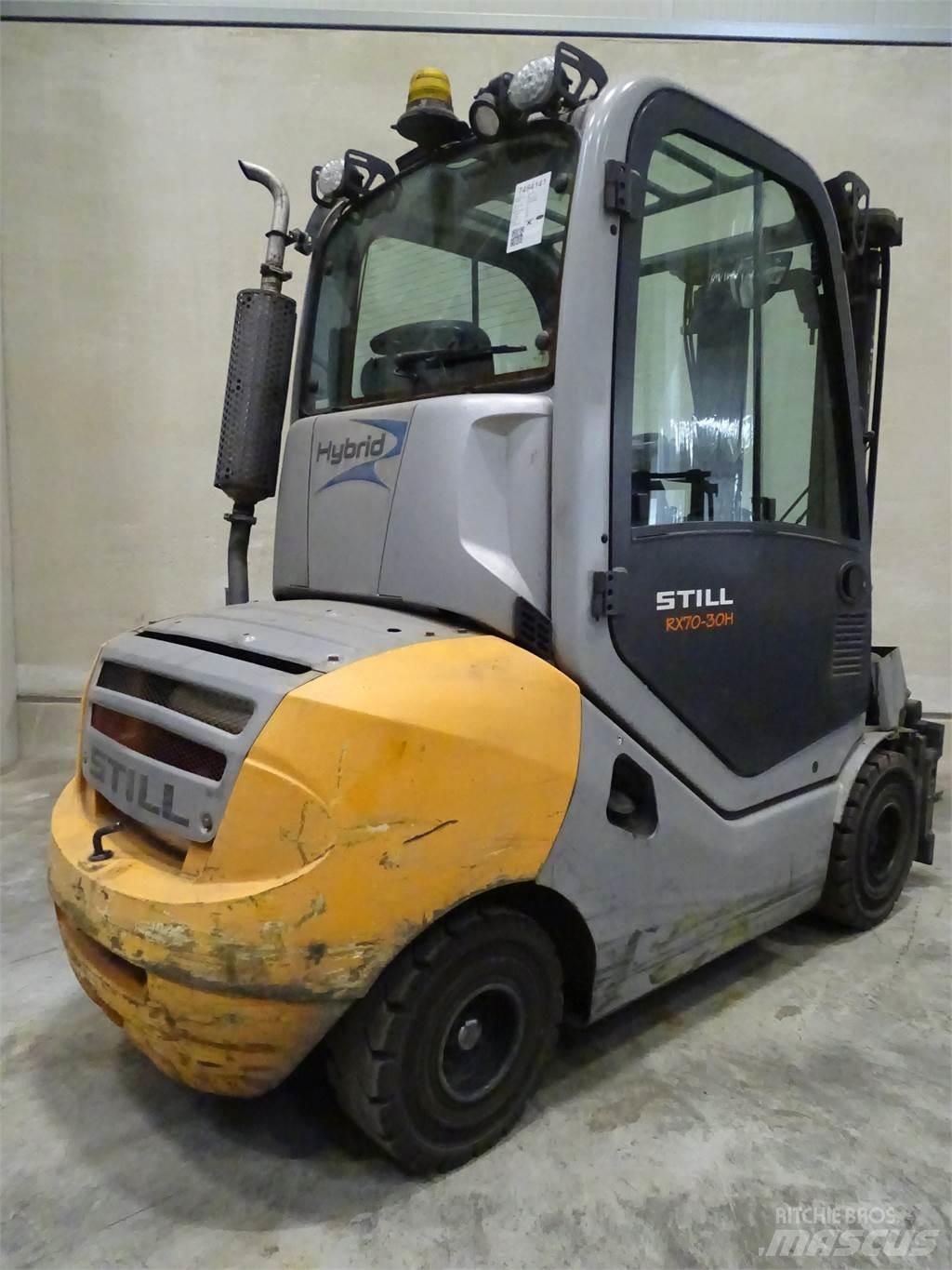 Still RX70-30 شاحنات الديزل