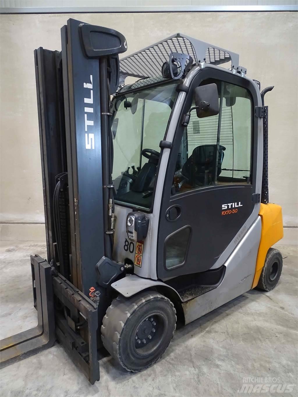 Still RX70-30 شاحنات الديزل