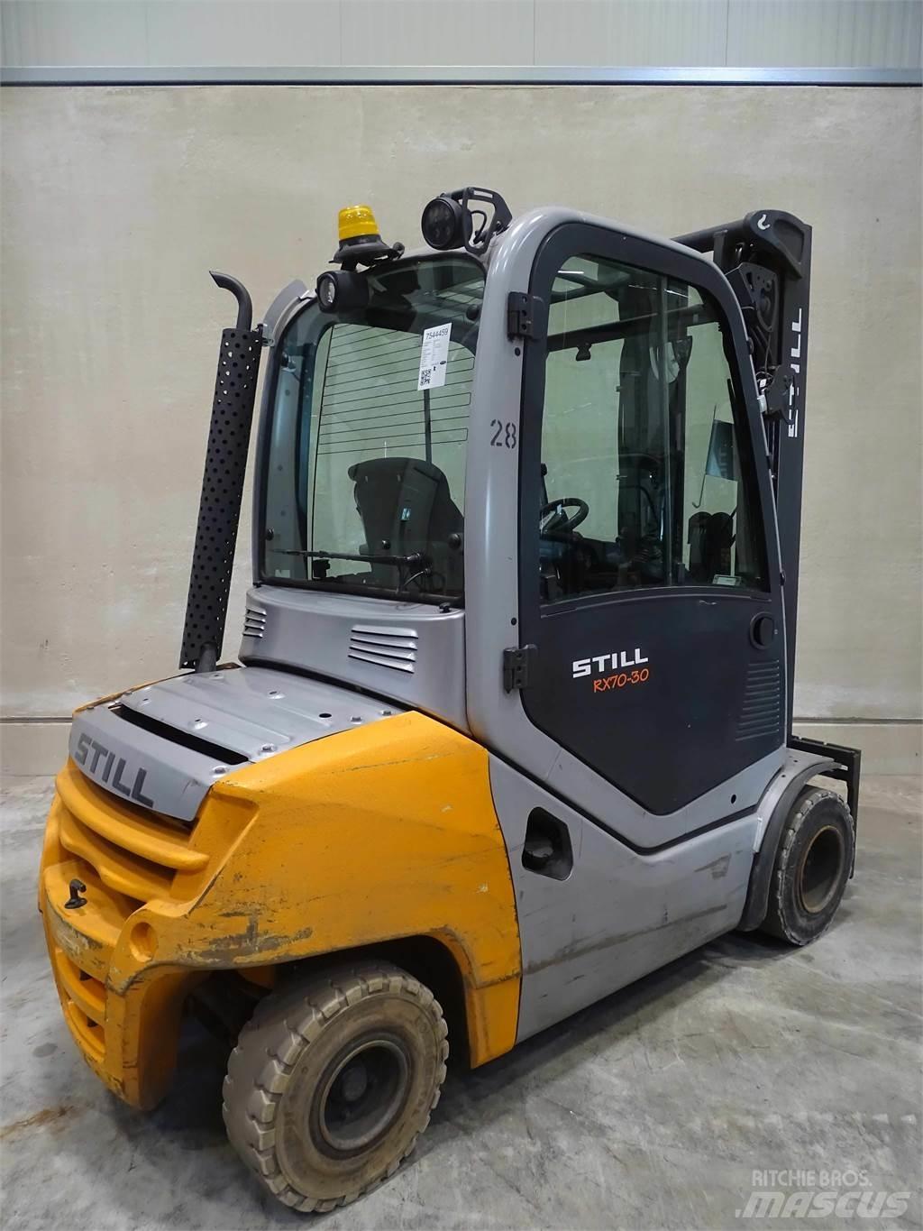 Still RX70-30 شاحنات الديزل