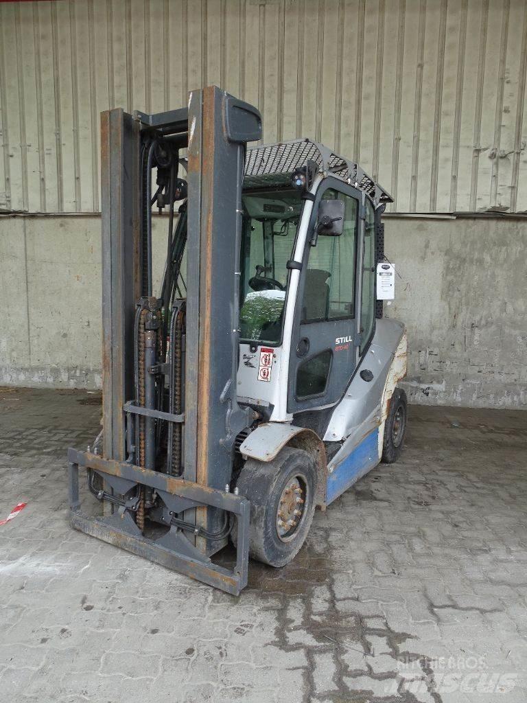 Still RX70-40 شاحنات الديزل