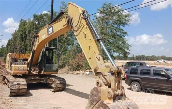 CAT 320GC حفارات زحافة