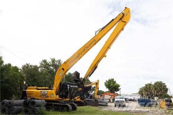 JCB JS370 حفارات زحافة