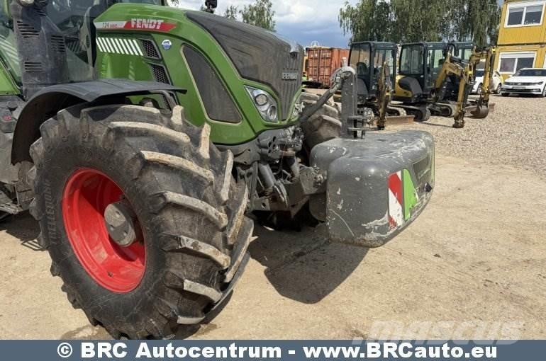Fendt 724 Vario الجرارات
