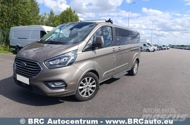 Ford Tourneo Custom حافلة صغيرة
