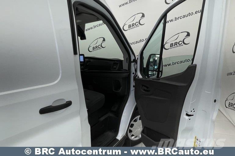 Ford Transit هيكل صندوقي