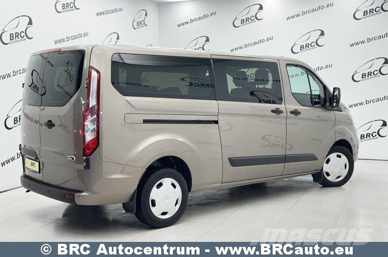 Ford Transit Custom حافلة صغيرة
