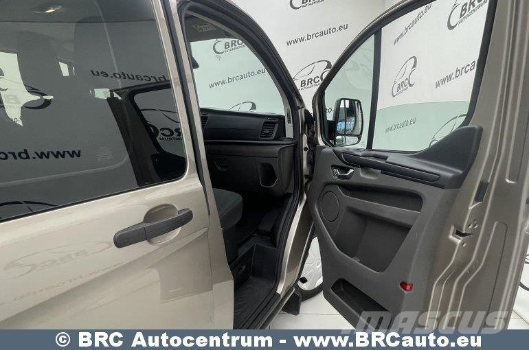 Ford Transit Custom حافلة صغيرة