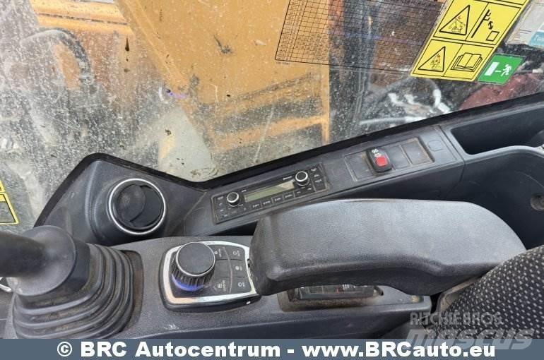 Hyundai HX220LR حفارات زحافة