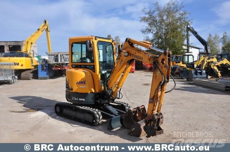 Hyundai R25Z-9AK حفارات صغيرة أقل من 7 طن (حفارات صغيرة)
