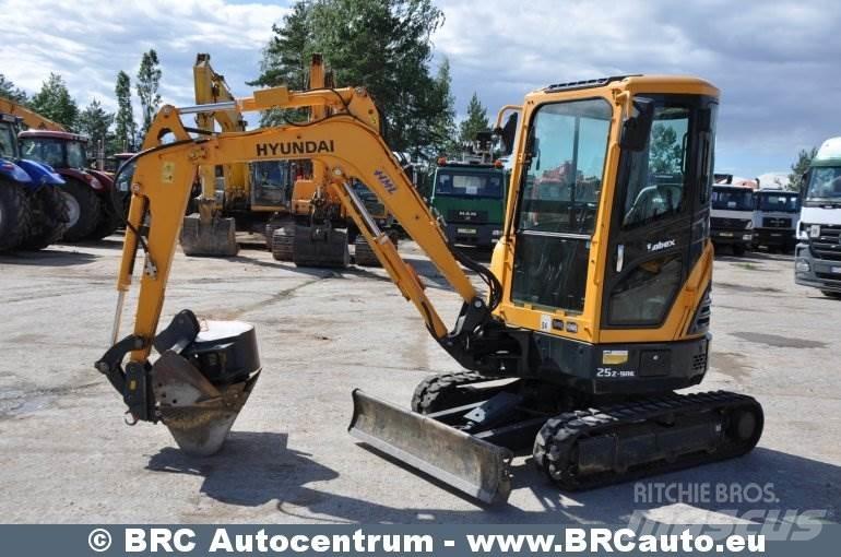 Hyundai R25Z-9AK حفارات صغيرة أقل من 7 طن (حفارات صغيرة)
