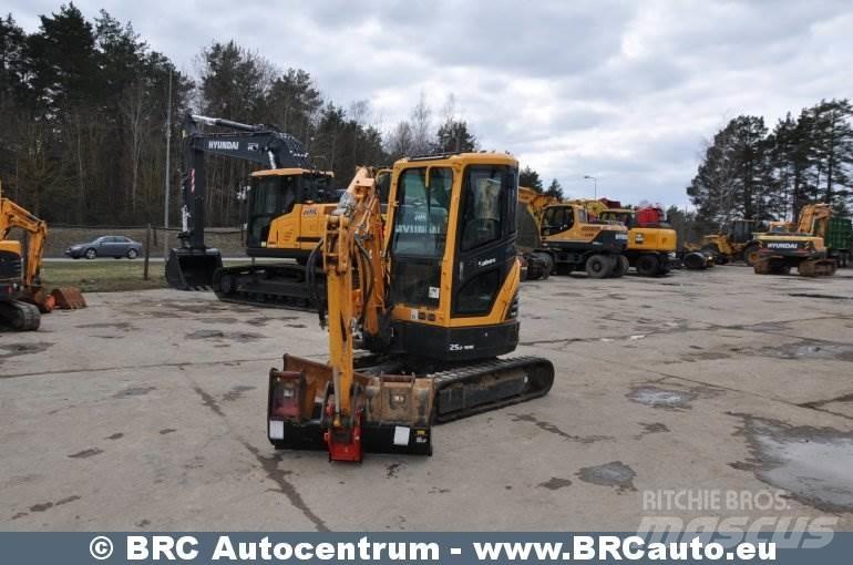 Hyundai R25Z-9AK حفارات صغيرة أقل من 7 طن (حفارات صغيرة)