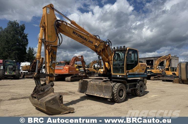 Hyundai Robex حفارات بعجل
