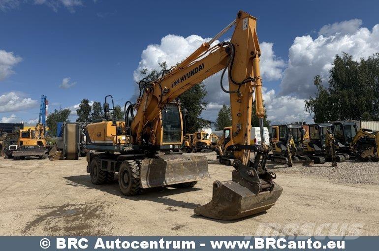 Hyundai Robex حفارات بعجل