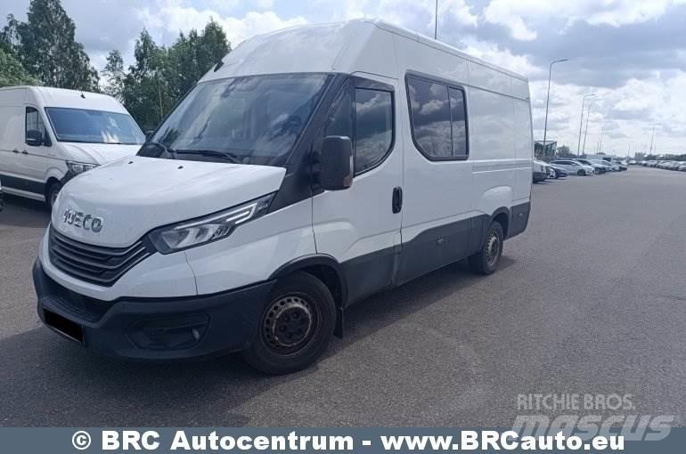 Iveco Daily حافلة صغيرة