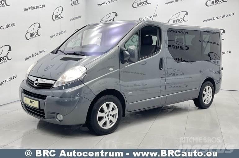 Opel Vivaro حافلة صغيرة