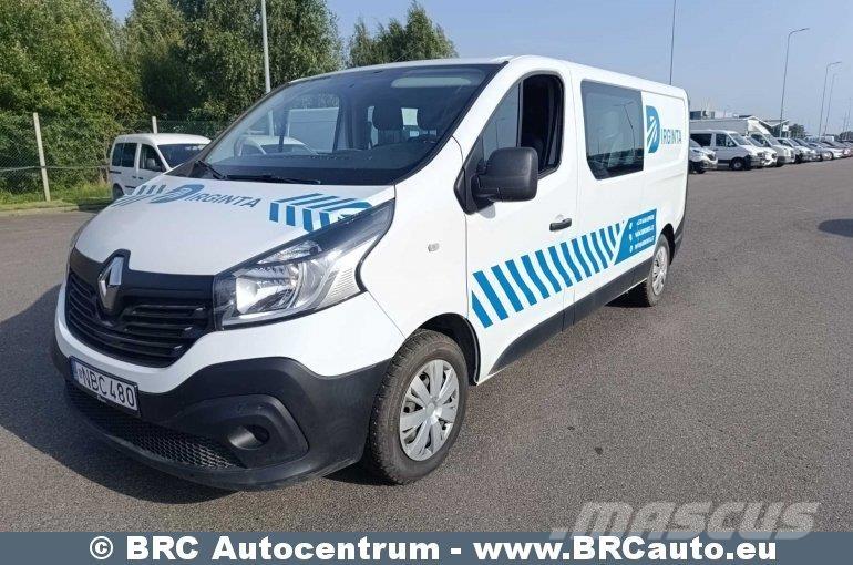 Renault Trafic حافلة صغيرة