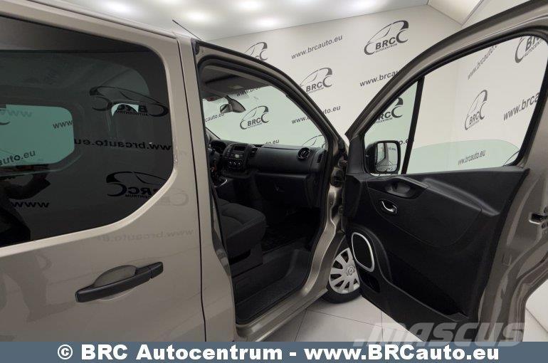 Renault Trafic حافلة صغيرة