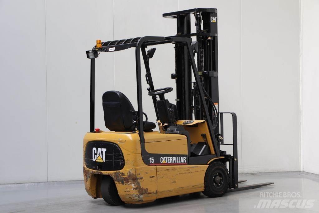 CAT EP15KRT شاحنات ذات رافعات شوكية تعمل بالكهرباء
