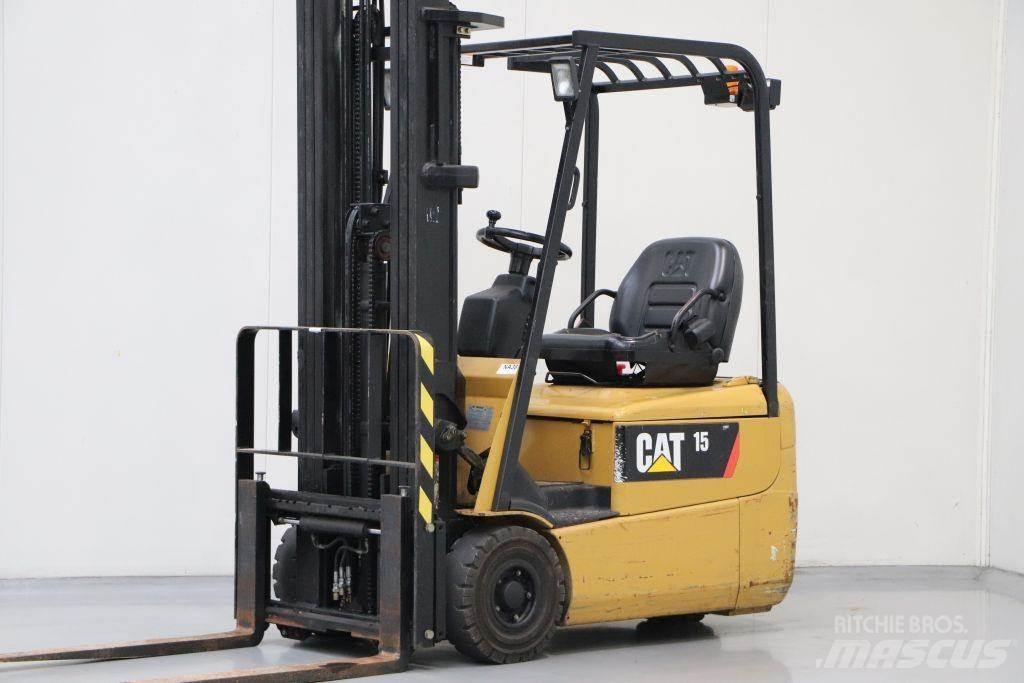 CAT EP15KRT-PAC شاحنات ذات رافعات شوكية تعمل بالكهرباء