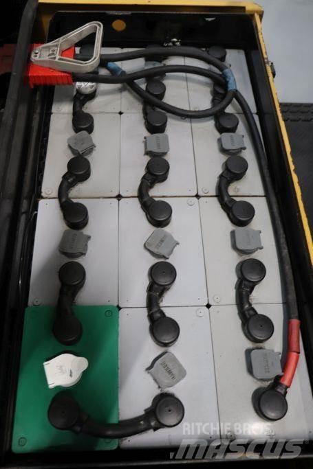 CAT EP15KRT-PAC شاحنات ذات رافعات شوكية تعمل بالكهرباء