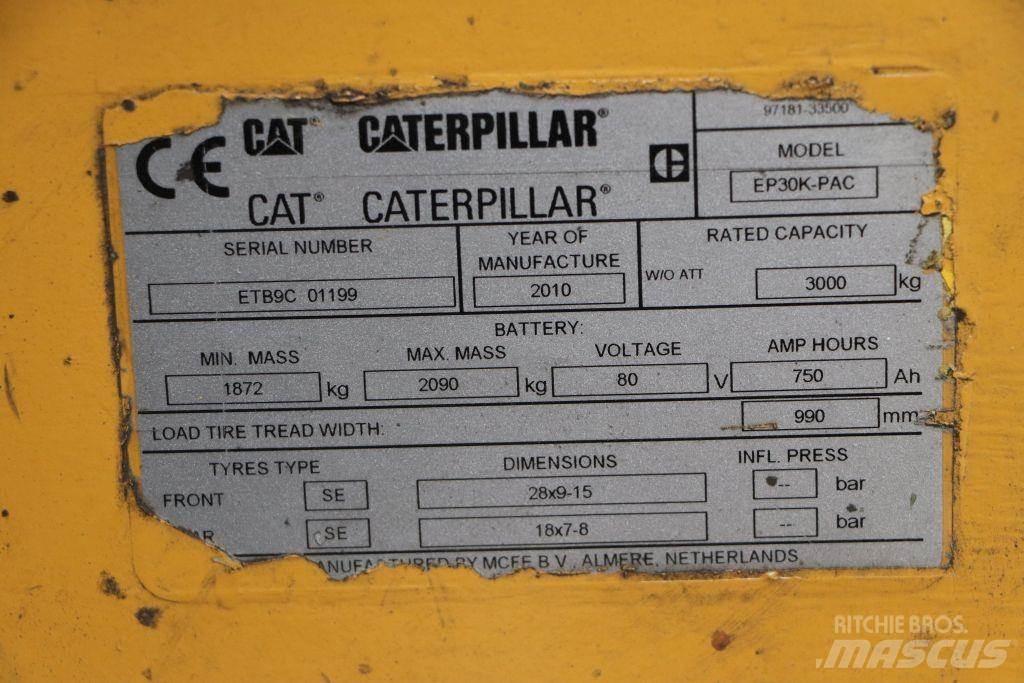 CAT EP30K-PAC شاحنات ذات رافعات شوكية تعمل بالكهرباء
