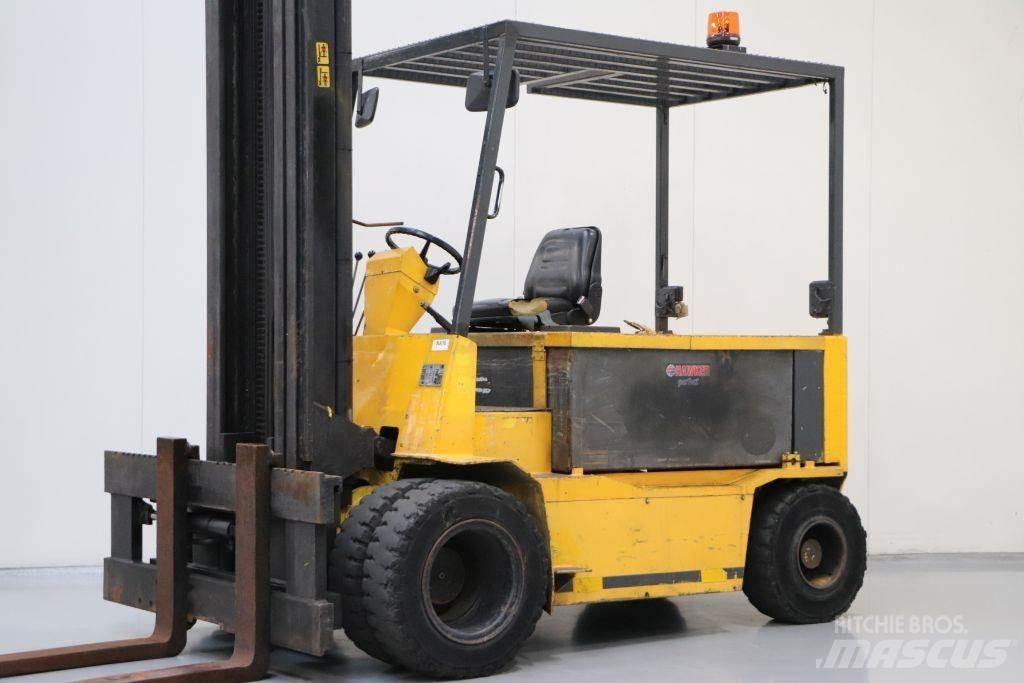 CTC Force 65 شاحنات ذات رافعات شوكية تعمل بالكهرباء
