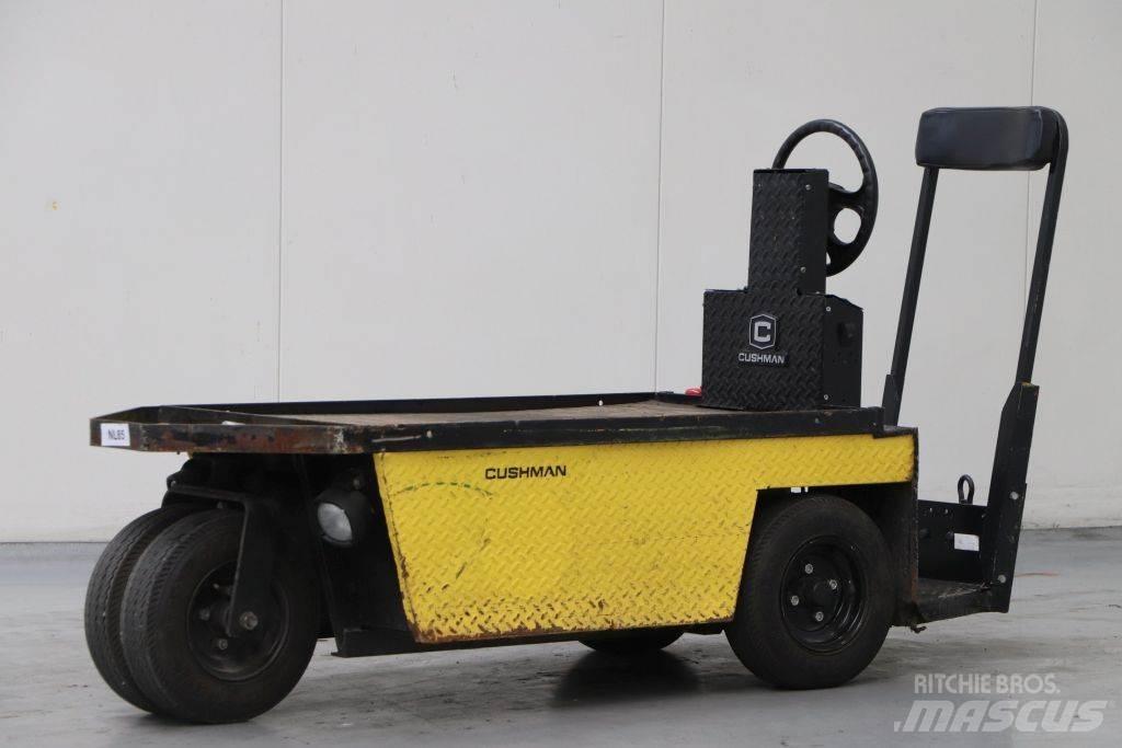 Cushman  شاحنة قاطرة