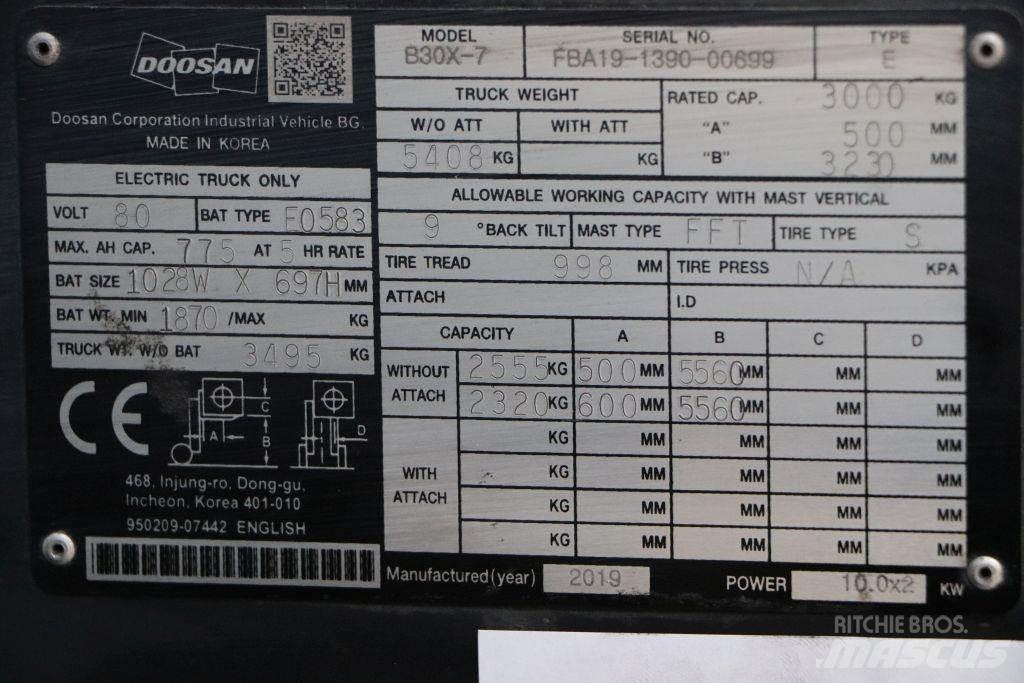 Doosan B30X-7 شاحنات ذات رافعات شوكية تعمل بالكهرباء