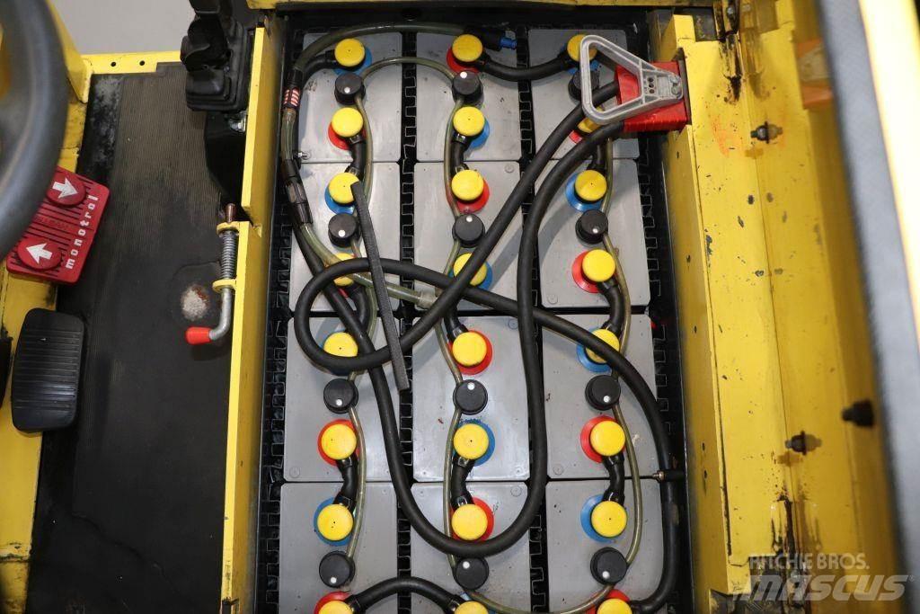 Hyster A1.50XL شاحنات ذات رافعات شوكية تعمل بالكهرباء