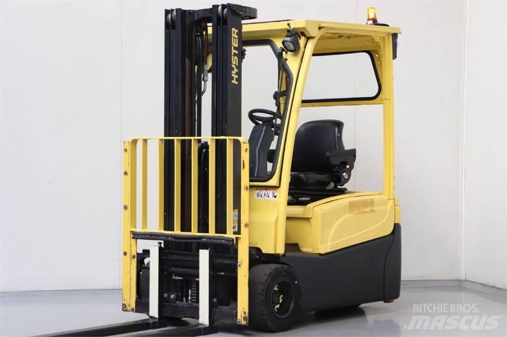 Hyster J1.8XNT شاحنات ذات رافعات شوكية تعمل بالكهرباء