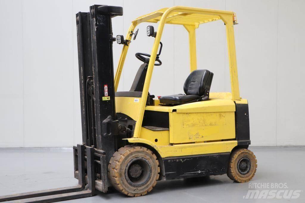 Hyster J2.50XM شاحنات ذات رافعات شوكية تعمل بالكهرباء