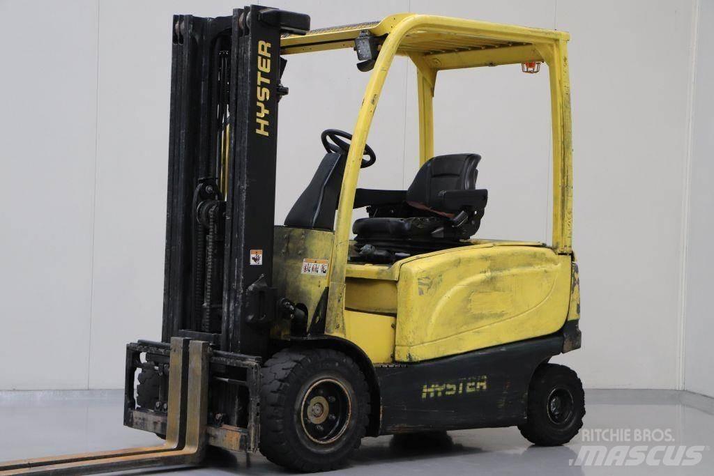 Hyster J2.5XN شاحنات ذات رافعات شوكية تعمل بالكهرباء