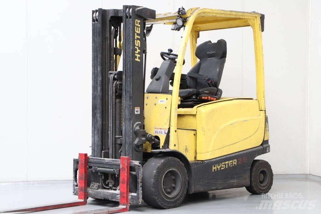 Hyster J2.5XN شاحنات ذات رافعات شوكية تعمل بالكهرباء