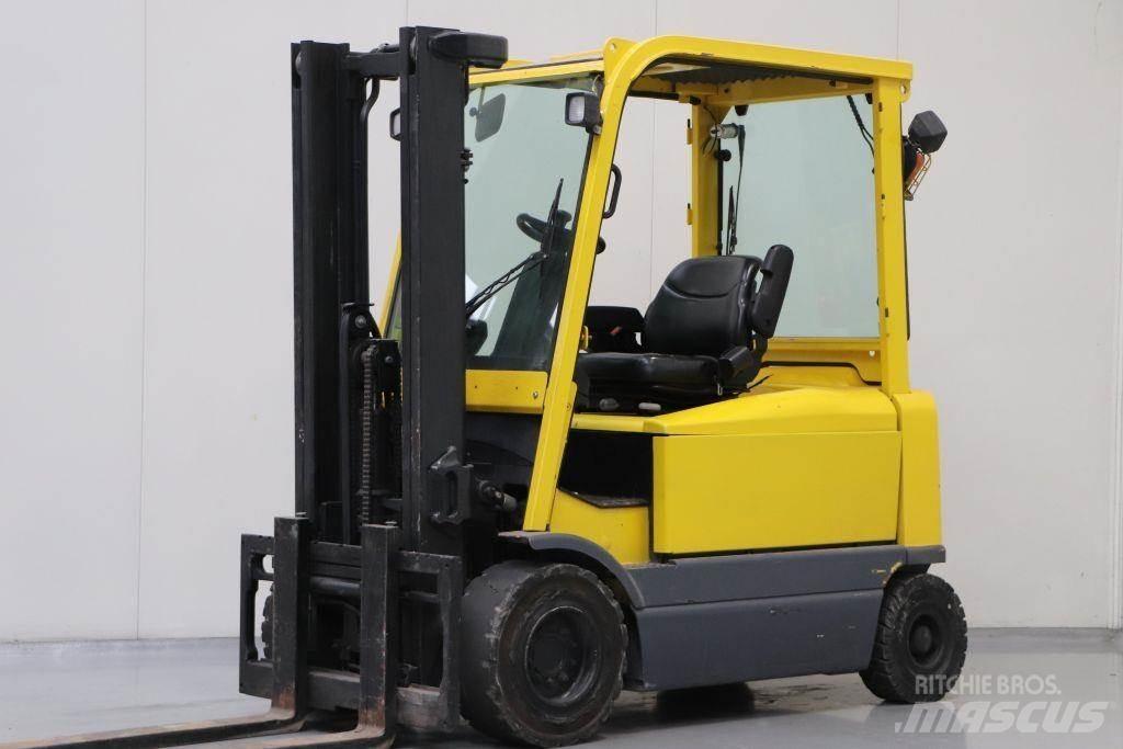 Hyster J3.00XM شاحنات ذات رافعات شوكية تعمل بالكهرباء