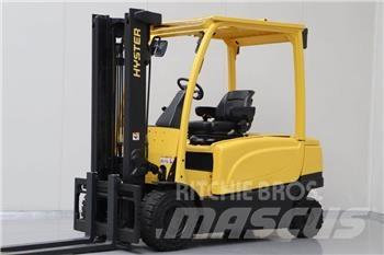 Hyster J3.5XN شاحنات ذات رافعات شوكية تعمل بالكهرباء