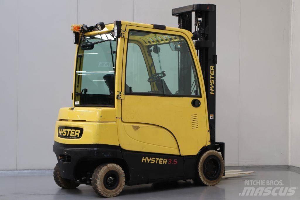 Hyster J3.5XN شاحنات ذات رافعات شوكية تعمل بالكهرباء