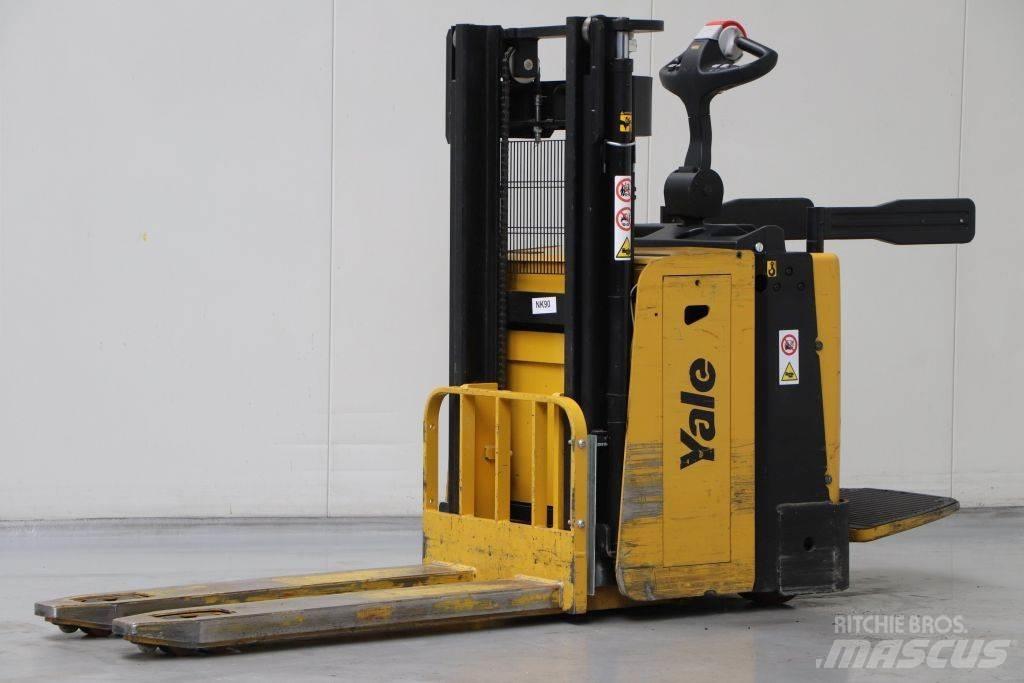 Hyster MP20XD معدات التكديس الجوالة